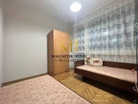 1 Schlafzimmer Zentar, Burgas 5