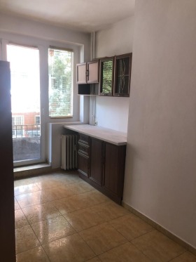 2 soveværelser Oborishte, Sofia 3