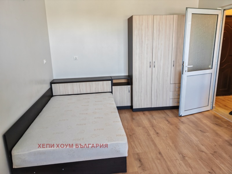 Kiadó  Stúdió Ruse , Zdravec Iztok , 31 négyzetméter | 76618514