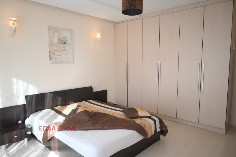 Дава под наем 3-СТАЕН, гр. София, Център, снимка 10 - Апартаменти - 52862375