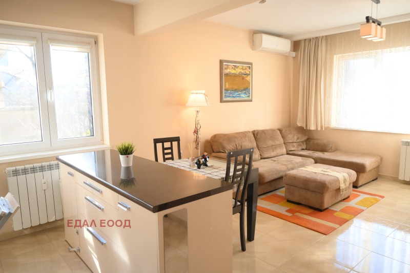 Дава под наем 3-СТАЕН, гр. София, Център, снимка 13 - Апартаменти - 52862375