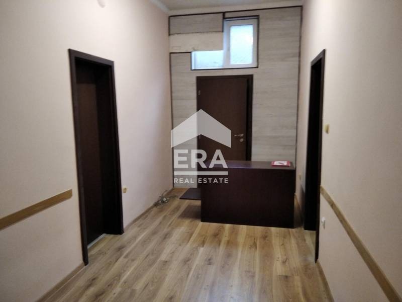 Дава под наем ОФИС, гр. Варна, Център, снимка 2 - Офиси - 52621079