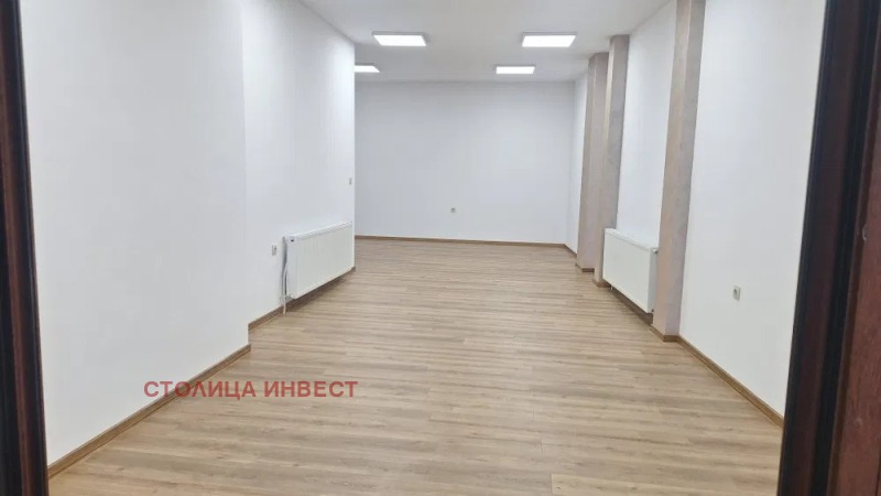 Дава под наем МАГАЗИН, гр. Русе, Център, снимка 2 - Магазини - 53451308