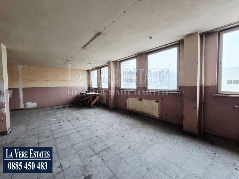 Дава под наем ПРОМ. ПОМЕЩЕНИЕ, гр. Русе, Промишлена зона - Изток, снимка 2 - Производствени сгради - 52420134