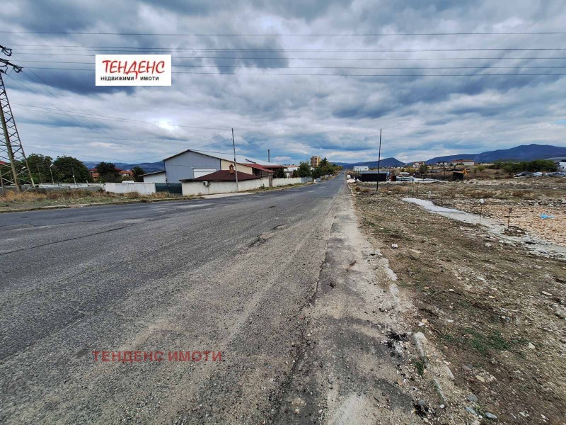 Дава под наем МЯСТО, гр. Кърджали, Промишлена зона - Юг, снимка 6 - Парцели - 52387140