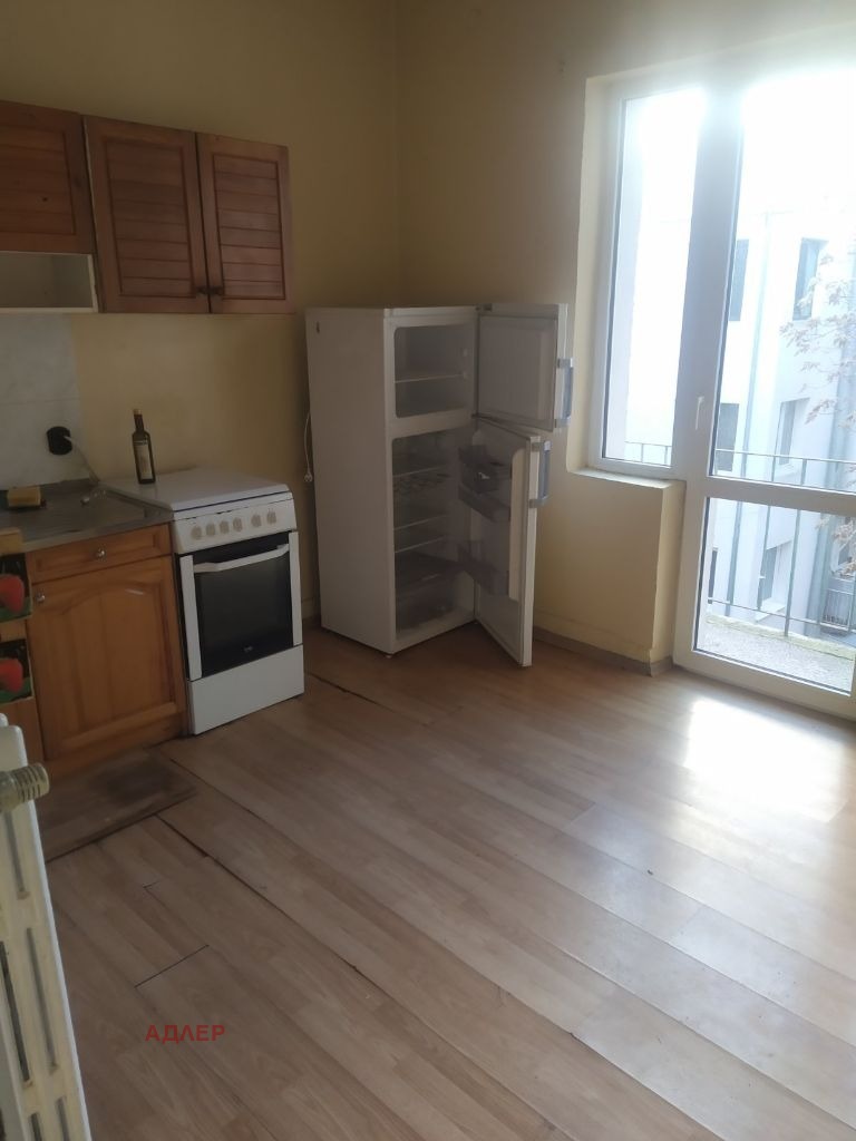 Te huur  Kantoor Sofia , Tsentar , 130 m² | 14943507 - afbeelding [2]