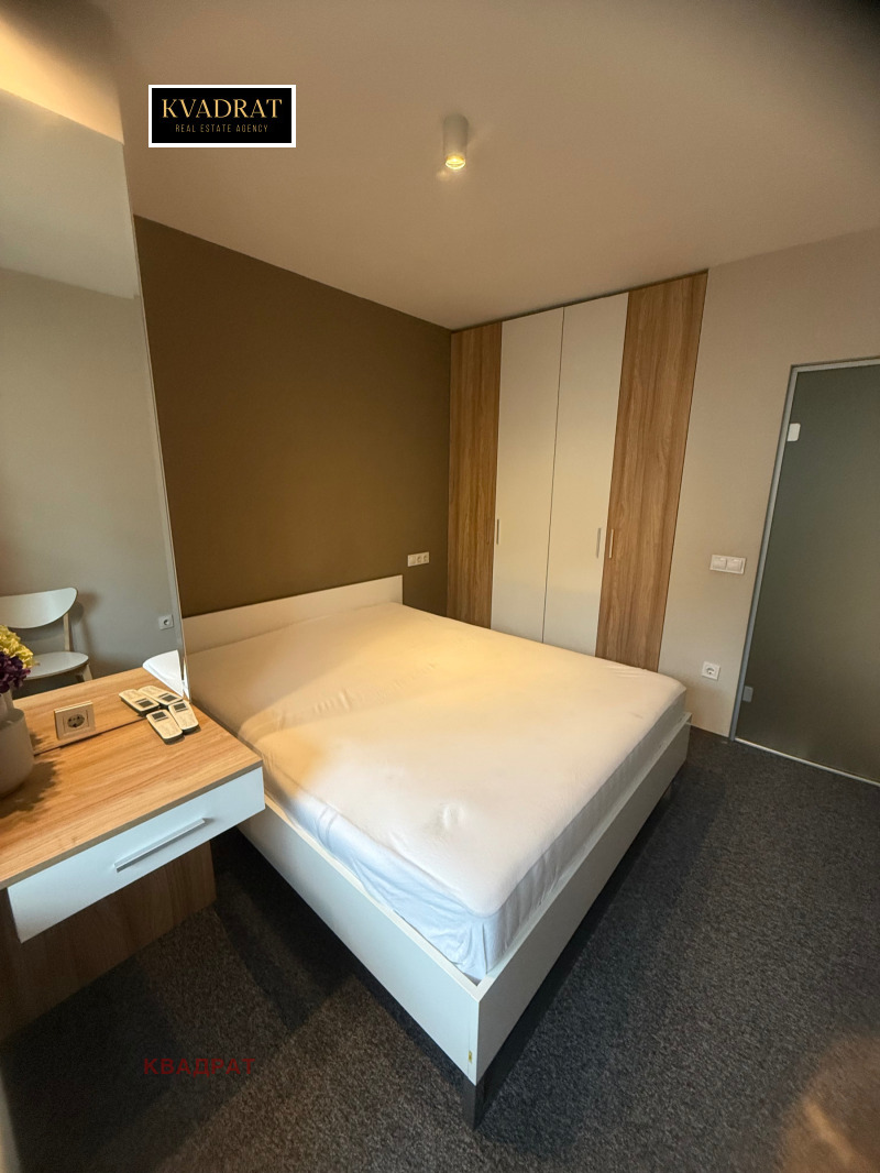 Дава под наем 2-СТАЕН, гр. София, Лозенец, снимка 3 - Апартаменти - 53518369