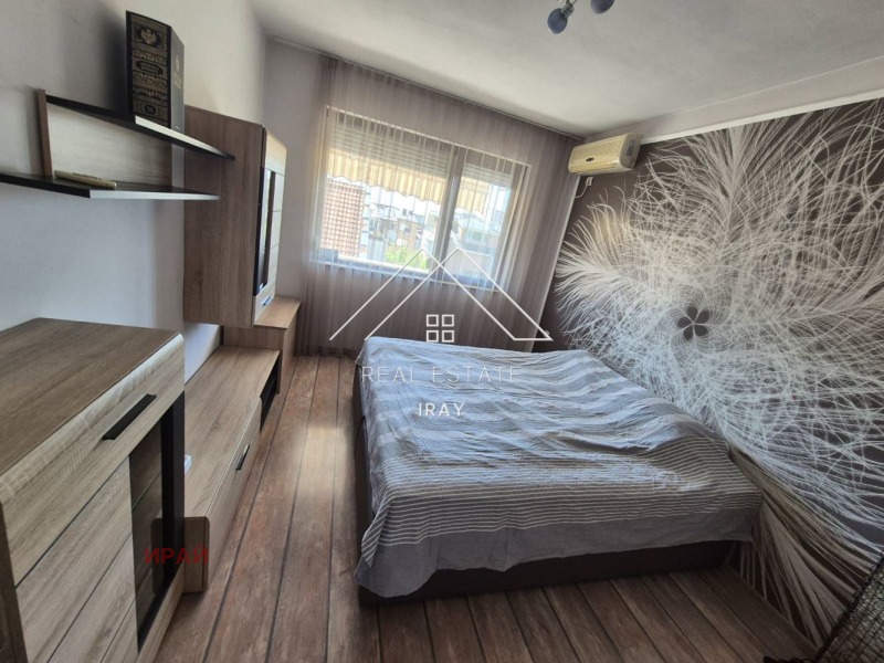Kiadó  2 hálószobás Stara Zagora , Centar , 90 négyzetméter | 94638426
