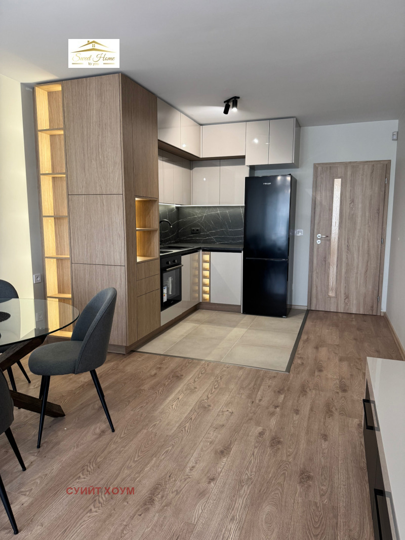 Дава под Наем 3-СТАЕН в град София, Зона Б-5 - 104 кв.м / 950 € » 1 858.04 лв., СУИЙТ ХОУМ