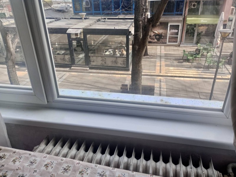 Do wynajęcia  1 sypialnia Pernik , Centar , 50 mkw | 14246277 - obraz [2]