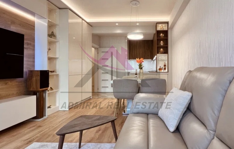 En renta  2 dormitorios Varna , Tsentar , 90 metros cuadrados | 49994137