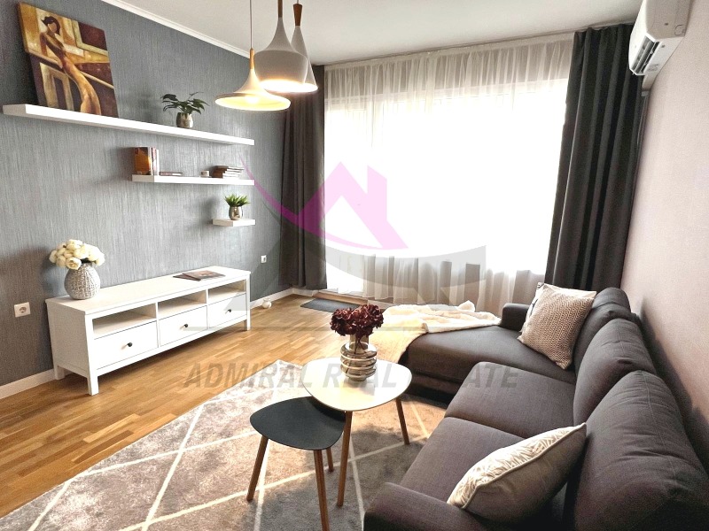 A louer  3 chambres Varna , Tchataldja , 90 m² | 31678137