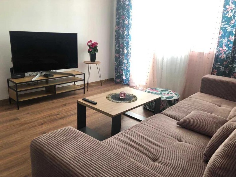 Дава под наем  2-стаен град Варна , Спортна зала , 60 кв.м | 77406570 - изображение [3]