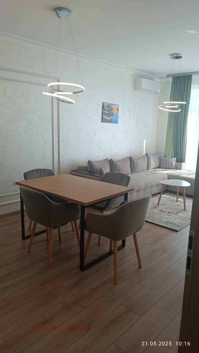 Дава под наем  3-стаен град Шумен , Пазара , 98 кв.м | 73171360 - изображение [6]