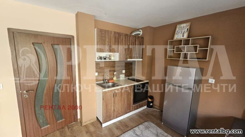 Te huur  Zolder Plovdiv , Kjutsjuk Parizj , 40 m² | 17407892