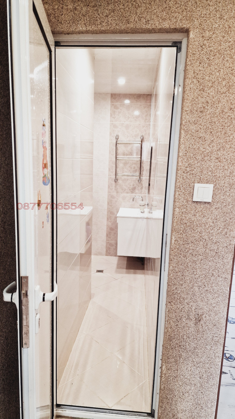 Do wynajęcia  Piętro domu Sofia , Lewski , 100 mkw | 67585753 - obraz [12]