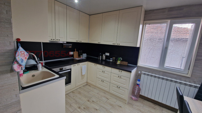 Do wynajęcia  Piętro domu Sofia , Lewski , 100 mkw | 67585753 - obraz [2]