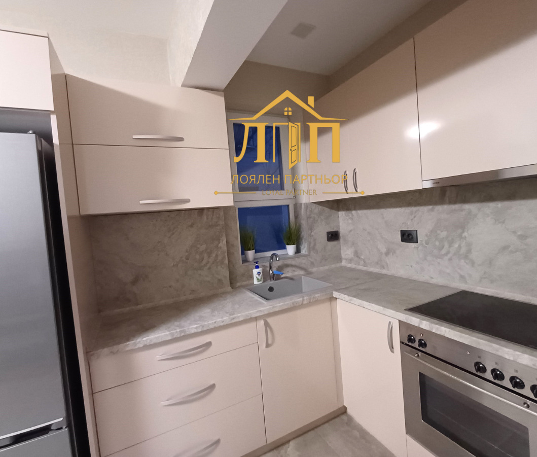 Дава под наем 4-СТАЕН, гр. Стара Загора, Център, снимка 6 - Апартаменти - 53636117