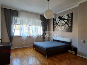 2 camere da letto Tsentar, Sofia 13