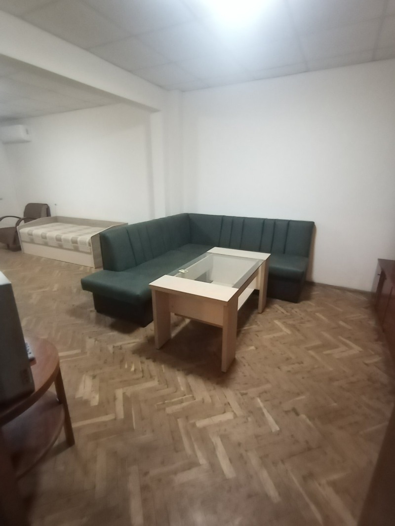 Zu vermieten  1 Schlafzimmer Ruse , Zentar , 72 qm | 37674447 - Bild [2]