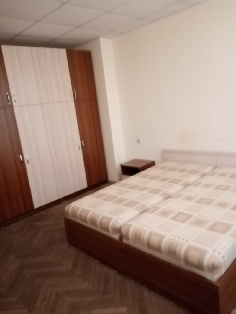 Zu vermieten  1 Schlafzimmer Ruse , Zentar , 72 qm | 37674447 - Bild [5]