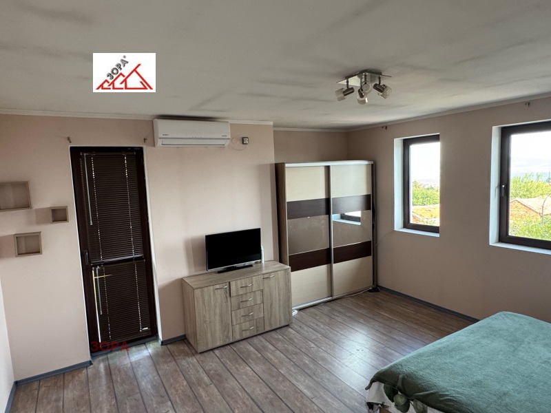 Дава под наем КЪЩА, с. Челопек, област Враца, снимка 13 - Къщи - 53496935