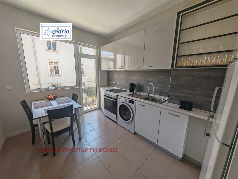 En renta  1 dormitorio Sofia , Tsentar , 70 metros cuadrados | 25198895