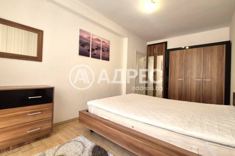 Zu vermieten  2 Schlafzimmer Sofia , Zentar , 90 qm | 40603571 - Bild [8]