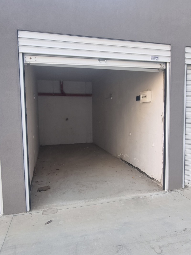 Дава под наем ГАРАЖ, ПАРКОМЯСТО, гр. София, Малинова долина, снимка 6 - Гаражи и паркоместа - 52393377