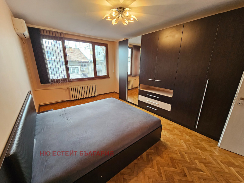 Дава под наем 3-СТАЕН, гр. София, Лозенец, снимка 8 - Апартаменти - 53384467