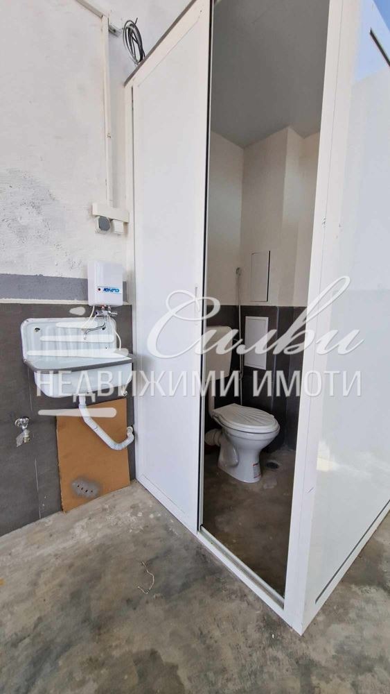 Издаје се  Индустријска зграда Шумен , Промишлена зона , 300 м2 | 84298290 - слика [5]