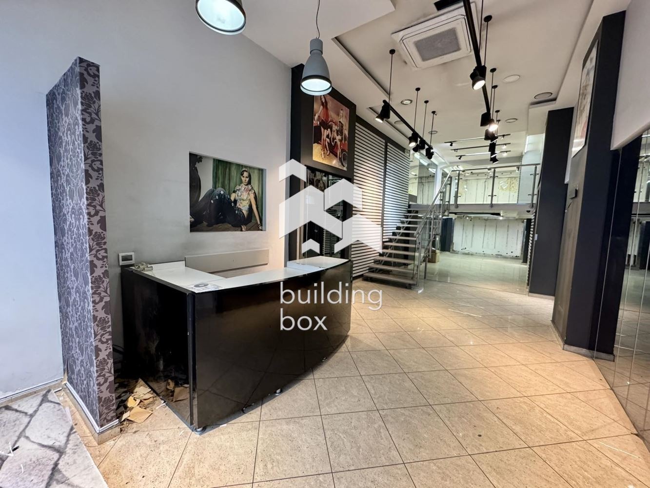 Дава под наем МАГАЗИН, гр. София, Център