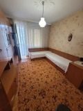 Под наем 3-СТАЕН, град Плевен, Широк център • 650 лв. / 332.34 € • 99289855 3