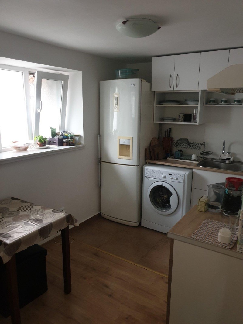 För uthyrning  Hus Plovdiv , Kamenica 1 , 74 kvm | 28571820 - bild [3]