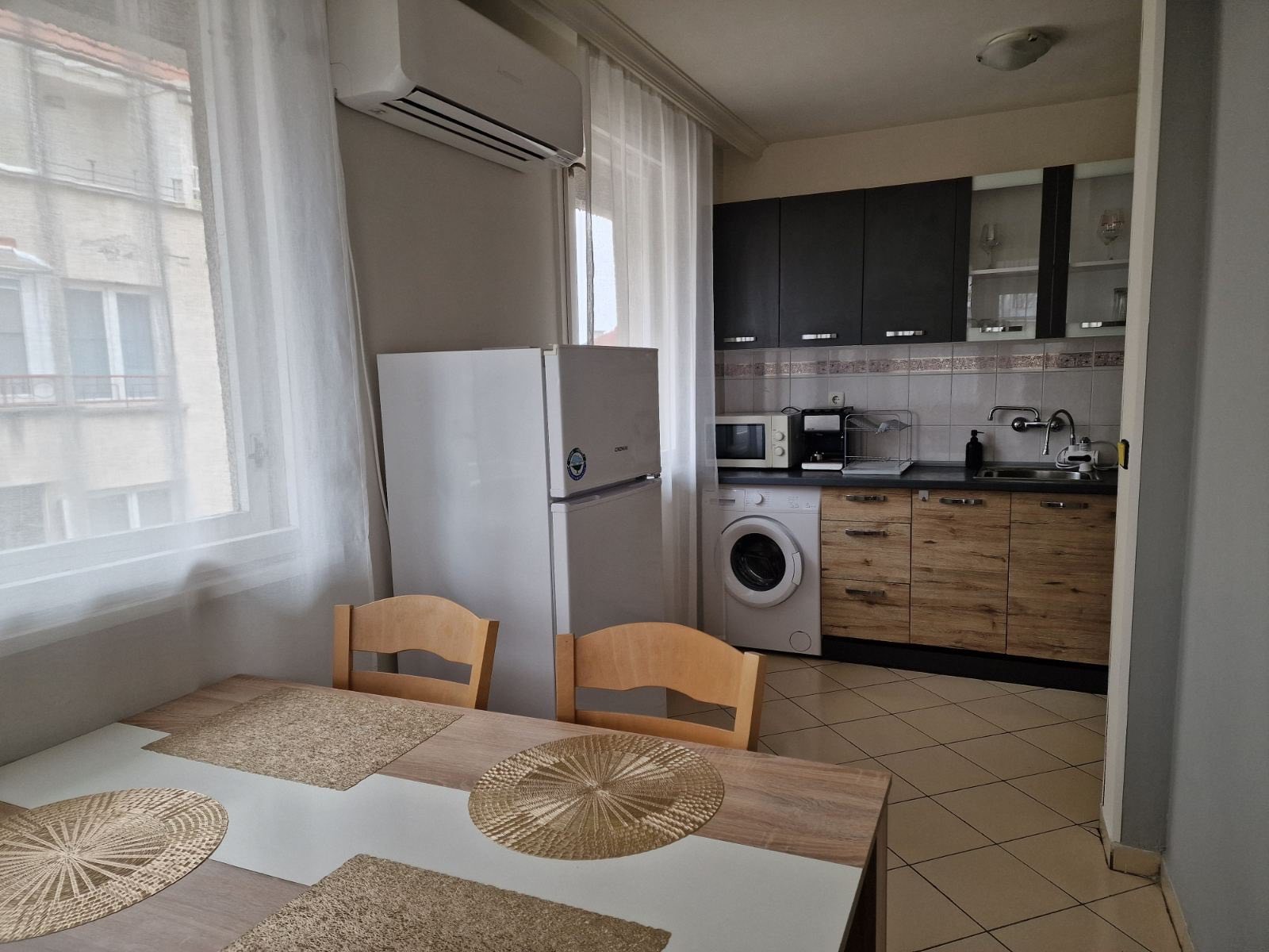 Дава под наем 2-СТАЕН, гр. София, Лагера, снимка 3 - Апартаменти - 53899917