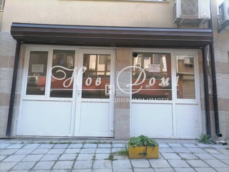 A louer  Bureau Varna , Kolhozen pazar , 32 m² | 97033363