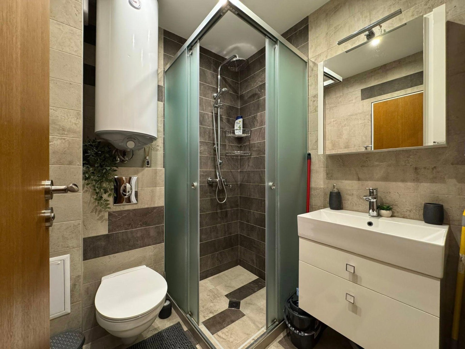 Дава под наем 2-СТАЕН, гр. Варна, Победа, снимка 5 - Апартаменти - 53767568