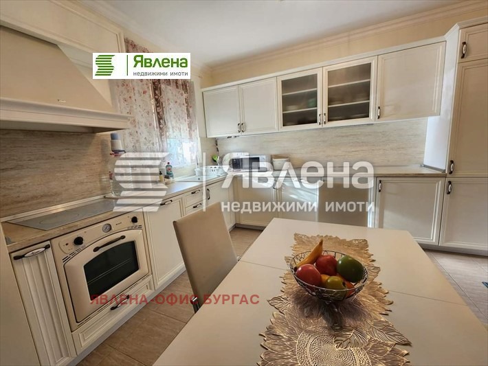 Дава под наем  Къща град Бургас , Сарафово , 135 кв.м | 21998173