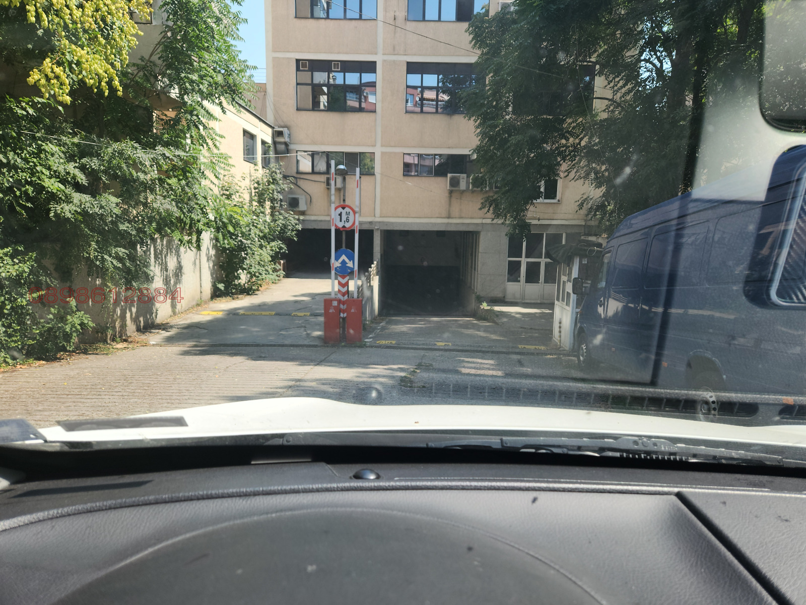 Дава под наем ГАРАЖ, ПАРКОМЯСТО, гр. Пловдив, Център, снимка 7 - Гаражи и паркоместа - 53974610