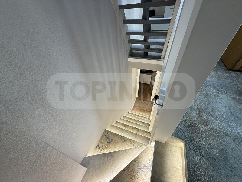 Дава под наем КЪЩА, гр. Варна, Гръцка махала, снимка 14 - Къщи - 52479197