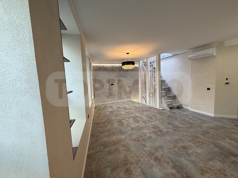 Дава под наем КЪЩА, гр. Варна, Гръцка махала, снимка 2 - Къщи - 52479197