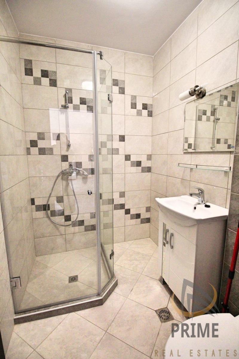 Do wynajęcia  1 sypialnia Burgas , Centar , 75 mkw | 16306281 - obraz [3]