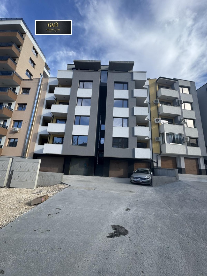 Издаје се  Гараге Плевен , Широк центар , 20 м2 | 77463711 - слика [2]