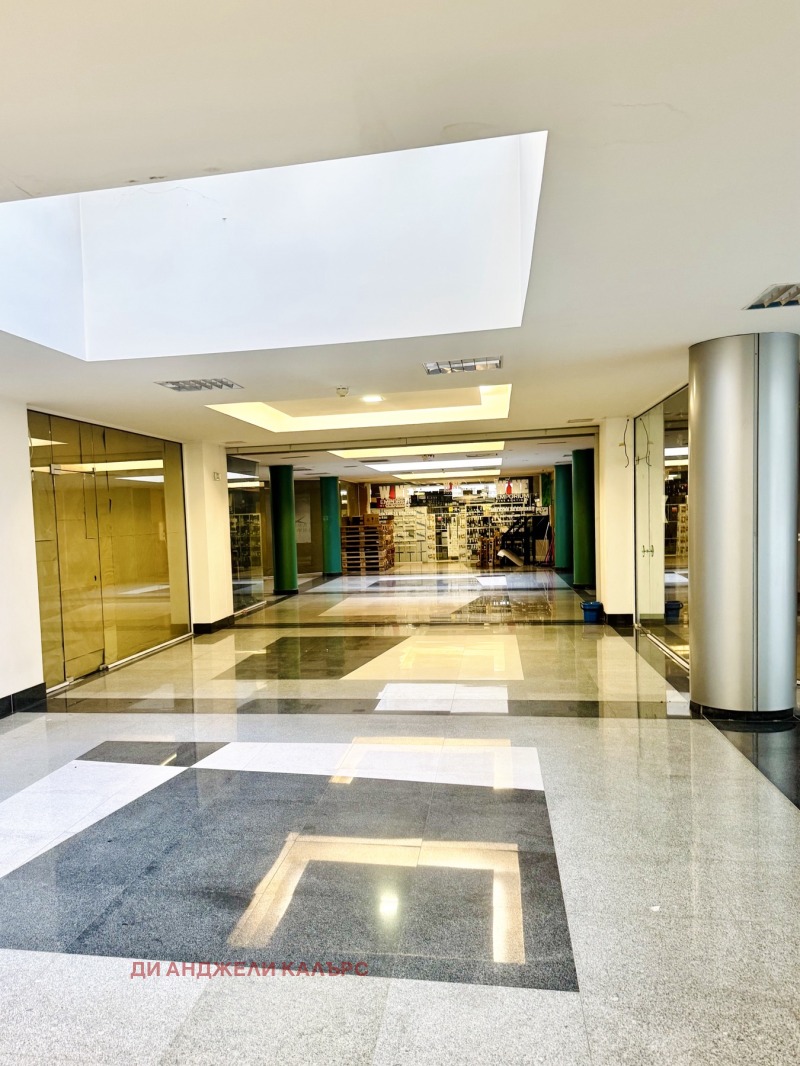 Te huur  Winkel Sofia , Manastirski livadi , 75 m² | 85474391