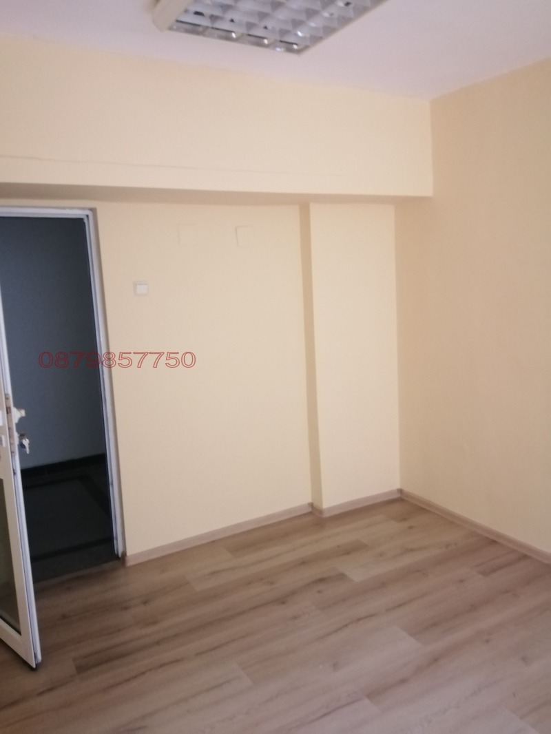 Дава под наем ОФИС, гр. Варна, Център, снимка 4 - Офиси - 52786353