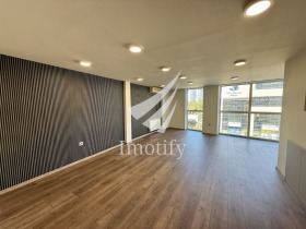 ОФИС, 123 m2