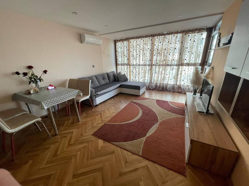 Kiralık  1 yatak odası Burgas , Centar , 60 metrekare | 95137088