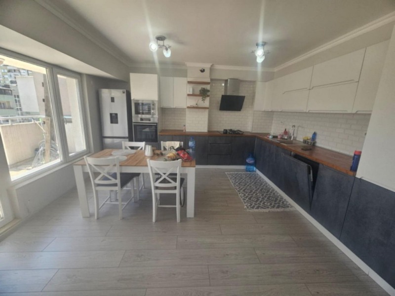 För uthyrning  3 sovrum Kardjali , Vazrojdenci , 200 kvm | 69420635