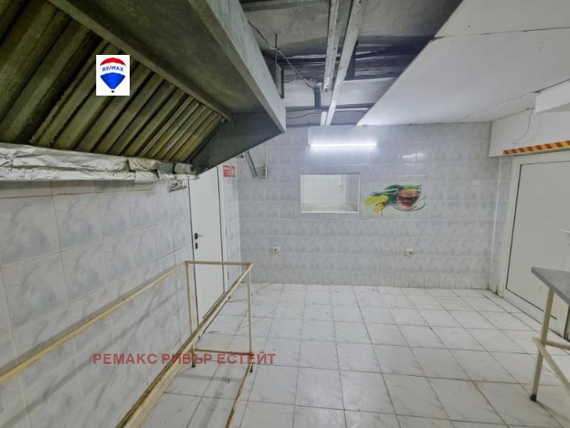 Дава под наем  Заведение град Русе , Център , 370 кв.м | 86321377 - изображение [11]