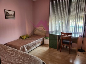 2 bedroom m-t Saltanat, Varna 3